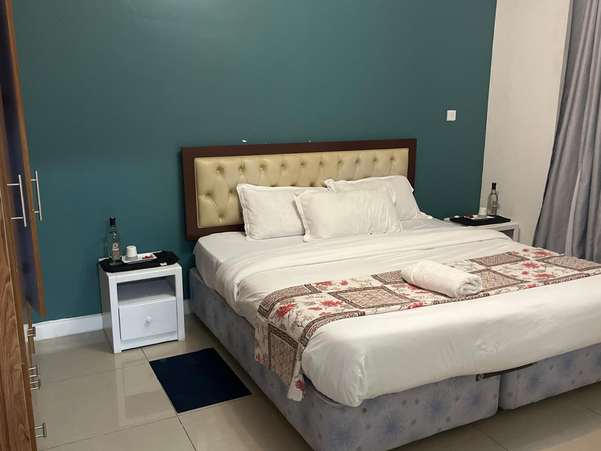 Tcr Residences At Kings Millennium- 3Bdrm Apts, All Ensuite, 7Km To Jki Airport, 7Km To Cbd Найробі Екстер'єр фото